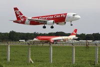 Další záhadné zmizení letadla: Ztratil se letoun AirAsia se 162 lidmi na palubě!