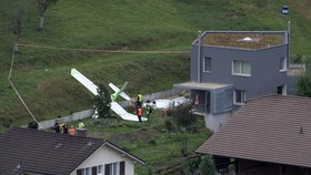 Letecké neštěstí na show ve švýcarském Dittingenu nepřežil jeden z pilotů