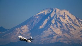 Letadlo společnosti Alaska Airlines v ohrožení! (Ilustrační foto)