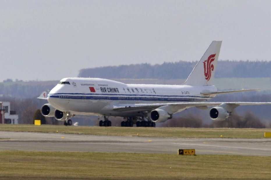 Letadlo čínského prezidenta Si Ťin-pchinga přistálo