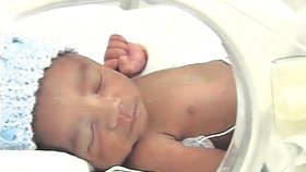 Dvanáctiletá Srbka porodila v Itálii dítě