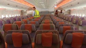 Aerolinky chtějí do Boeingu 777 přidat několik desítek sedadel.