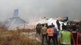 Na letišti v nepálu havarovalo letadlo s 67 cestujícími. Někteří se podařilo zachránit