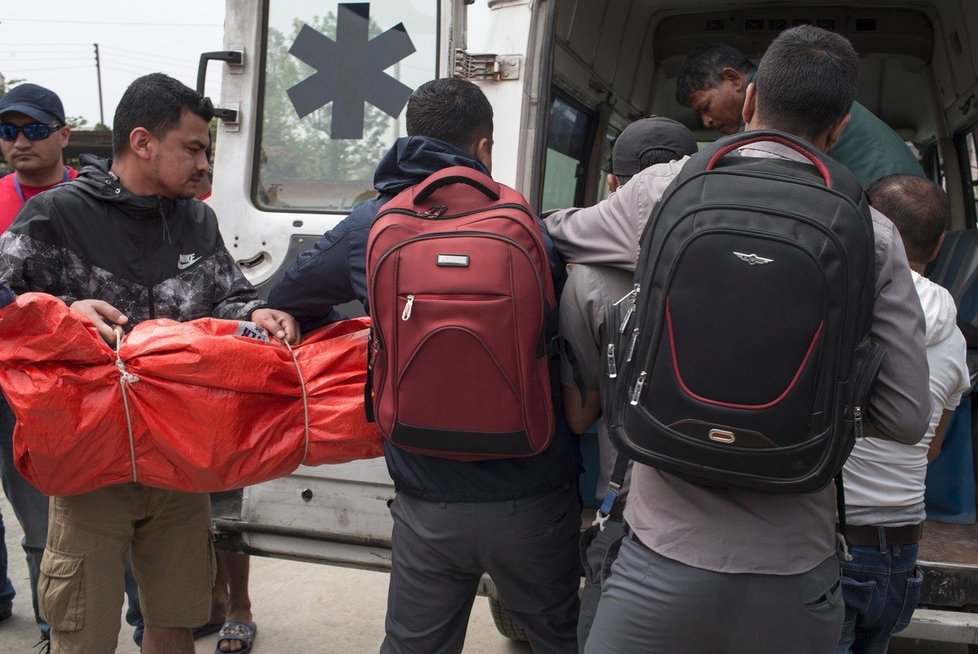 Letadlo havarovalo poblíž Mount Everestu