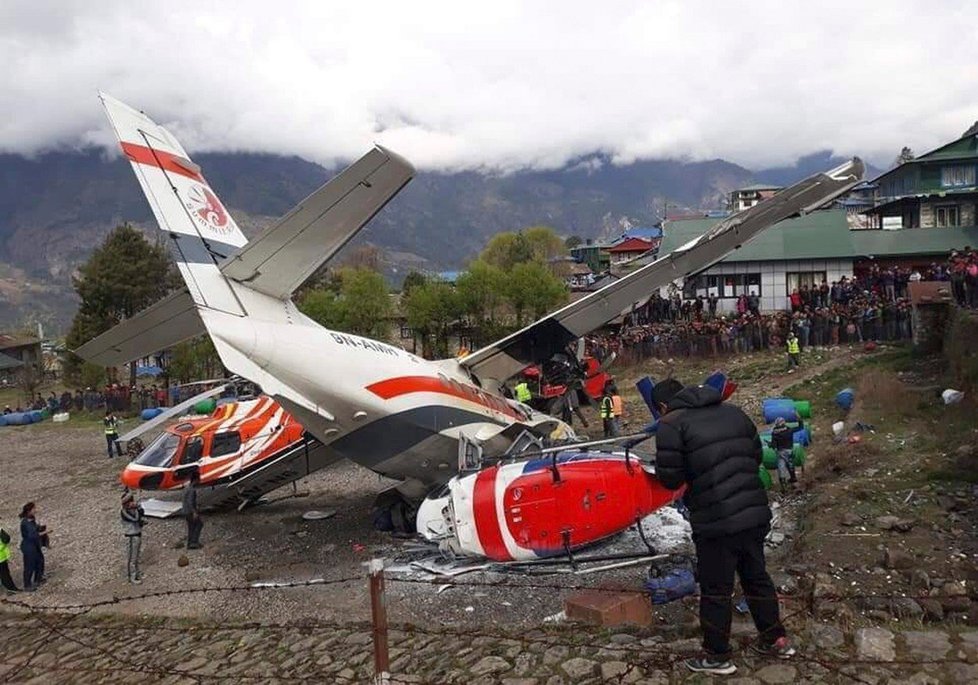 Havarované letadlo v Nepálu (ilustrační foto)