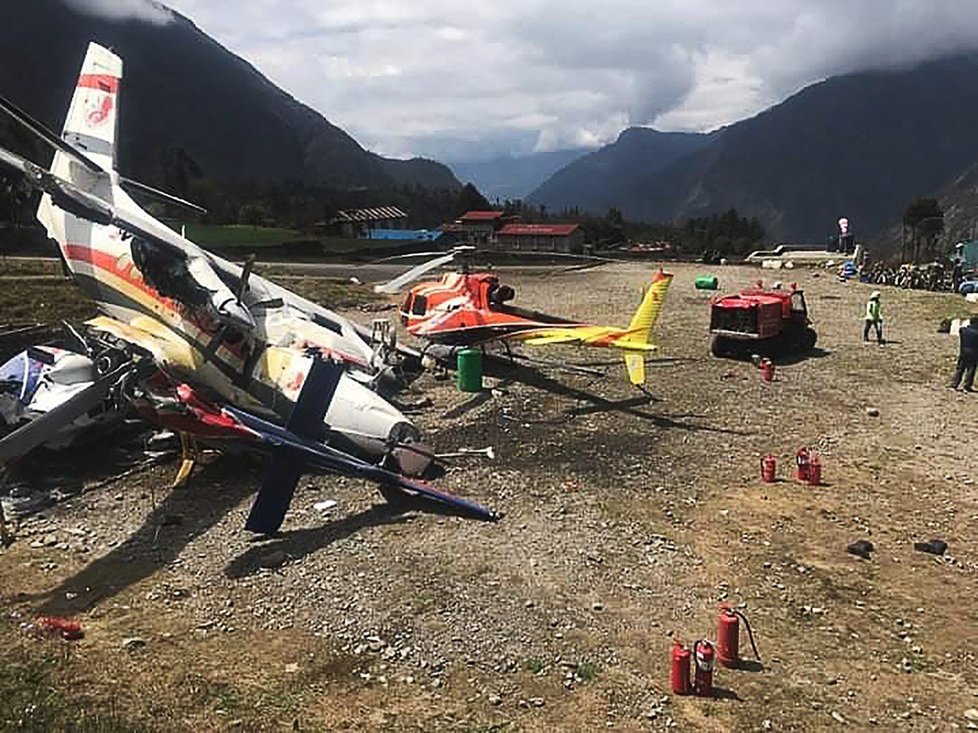 Havarované letadlo v Nepálu (ilustrační foto)