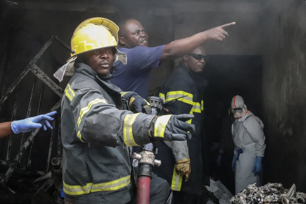 Při pádu letadla v Kongu zemřelo 24 lidí (24. 11. 2019)