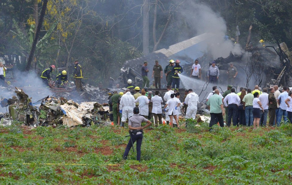 Na letišti v Havaně se po startu zřítil Boeing 737 (18. 5. 2018)