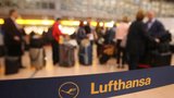 Lufthansa znovu létá: Odbory hrozí další stávkou!