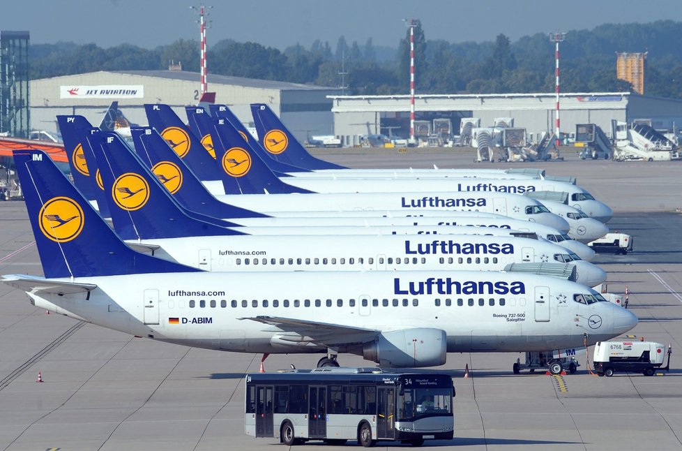 Stávka společnosti Lufthansa způsobila problémy letecké dopravě nad Evropou.