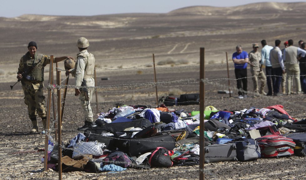 Egyptem zmítají teroristické útoky. Říjen 2015: Bombový atentát na ruský Airbus A321 (224 obětí).