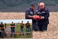 Foto jako důkaz: Našli rebelové v poli černé skříňky letounu MH17?