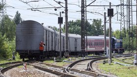 Téměř 200 těl přivezl do Charkova již předtím tento vlak.