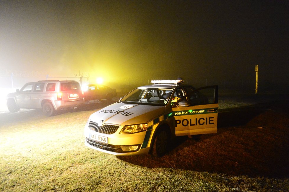 Policie zadržela přibližně šedesátiletého Poláka, který vyhrožoval odpálením bomby.