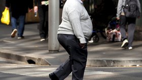 Každoročně přibývá obézních lidí, (ilustrační foto).
