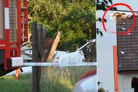 Na Lounsku spadlo ultralehké letadlo: Jeden člověk zemřel, druhý bojuje o život