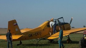 Na Benešovsku havarovalo práškovací letadlo - ilustrační foto