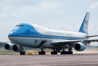 Trump to schytává za luxusní Boeing od Kataru. „Džihádisté v oblecích,“ zuří i jeho blízcí