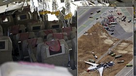 Vyšetřovatelé zveřejnili první záběry z vnitřku letadla smrti. Sedačky jsou zdemolované, ze stropu visí kyslíkové masky a v pozadí je vidět obrovská díra v trupu.