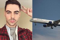 „Divoká“ zkušenost pasažéra: Pilot ho během letu balil na gay seznamce