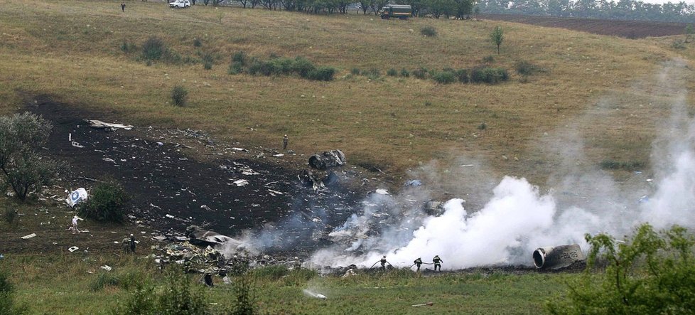 Na východě Ukrajiny, asi 45 kilometrů od Doněcku, havarovalo letadlo Tu-154 se 170 lidmi na palubě