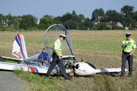 V Praze se zřítil ultralight: Pilot je v nemocnici