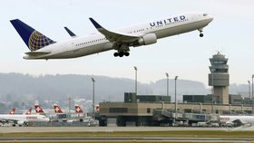 United Airlines plánují od června zřídit nové přímé letecké spojení mezi Prahou a New Jersey. (ilustrační foto)