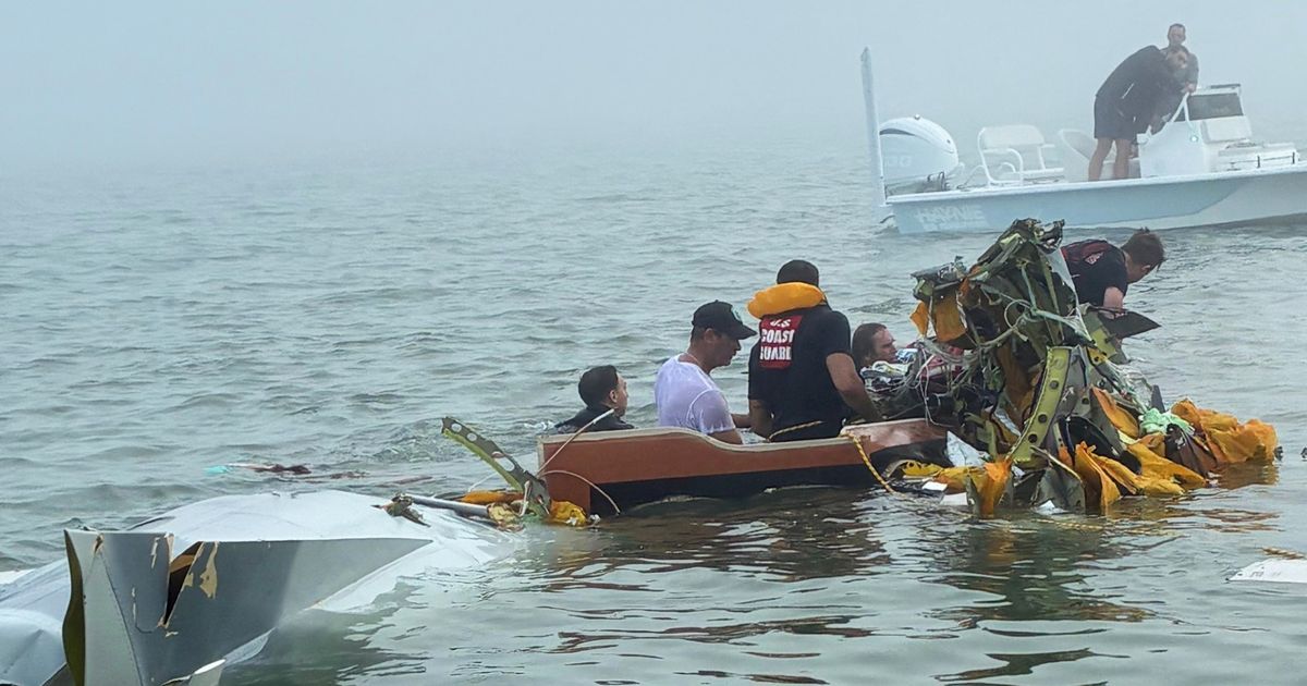 ¡Un accidente aéreo con un paciente de un año! Al menos cinco muertos y restos encontrados en la costa de Texas