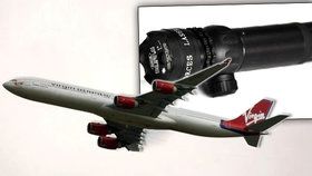 Letadlo Virgin Atlantic muselo po laserovém útoku zpět na letiště.