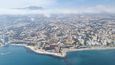 Za dobrého počasí je z vrtulníku vidět Gibraltar i pobřeží Španělska