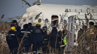 Letecké neštěstí v Kazachstánu: nehodu místních aerolinek nepřežilo dvanáct lidí