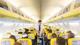 Letadlo společnosti Ryanair z Dublinu do Zadaru muselo nouzově přistát poté, co klesl tlak v kabině (ilustrační foto)