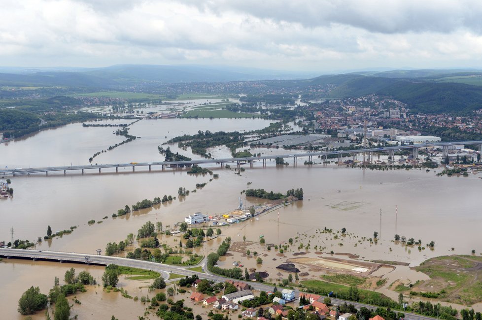 Pražský okruh - most z tunelu do tunelu nad pražským Raodtínem