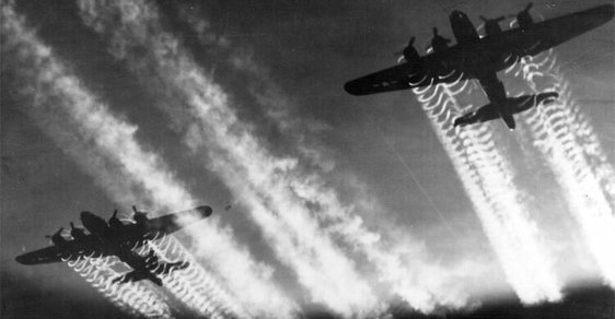 Před 80 lety zahájili Američané leteckou ofenzívu proti Německu