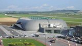 Brno jen zírá: Bratislavské letiště „krade“ cestující, v Tuřanech se dohadují a linky ruší