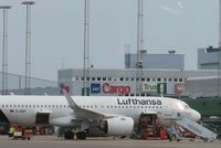 Každý den někde: Provoz kvůli dronu přerušilo letiště ve švédském Göteborgu. Vměšování Ruska?