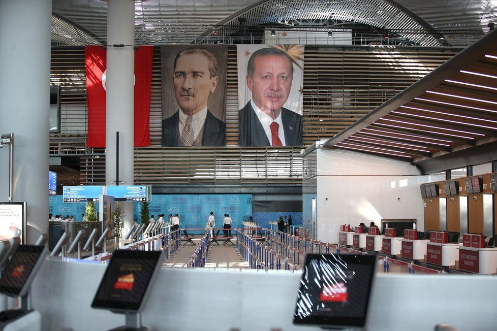 Erdogan slavnostně otevřel nové letiště v Istanbulu