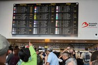 Rušení letů a velká zpoždění: V Berlíně, Londýně a Bruselu řeší následky kybernetického útoku!