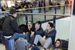 Ilustrační foto - na letištích čekají desítky turistů na svůj let od Španělska