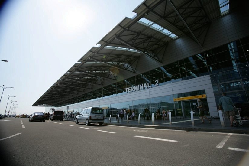 Současná podoba terminálu 2 na Letišti Václava Havla