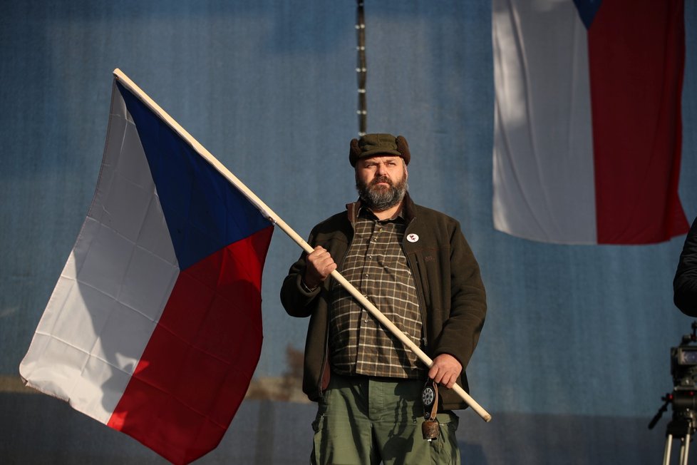 Demonstrace na Letenské pláni spojená s 30. výročím sametové revoluce (16. 11. 2019)