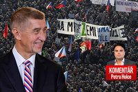 Komentář: Plná Letná, čtyři miliony na kontě a co dál? Babiš protestům necouvne