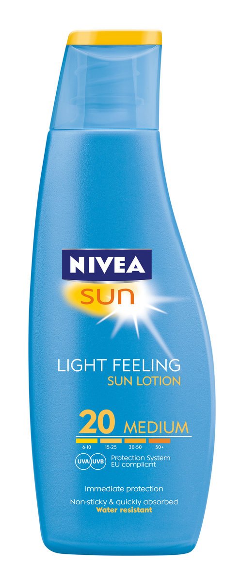 Lehké pečující mléko na opalování s SPF 20, Nivea Sun, 289,90 Kč