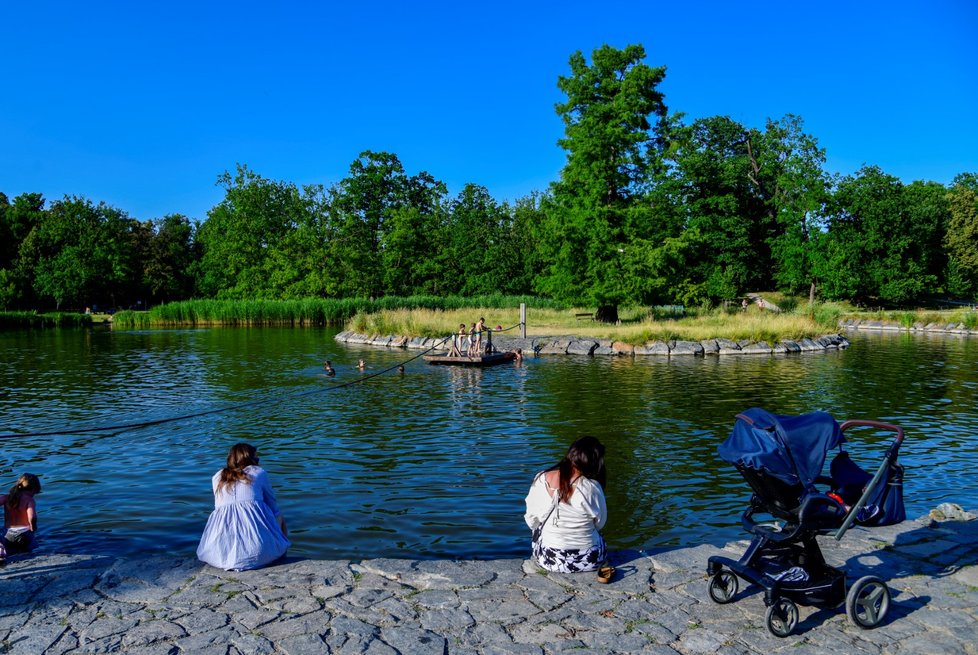 Letos se neustále střídají vedra a sucho s deštěm a záplavami