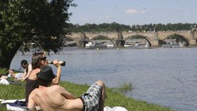 Praha má před sebou poslední letní týden: O víkendu se ochladí až o 10 stupňů