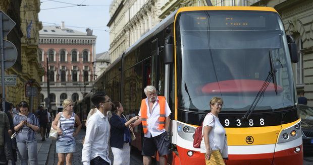 Praha se může těšit na víc klimatizovaných tramvají (ilustrační foto).