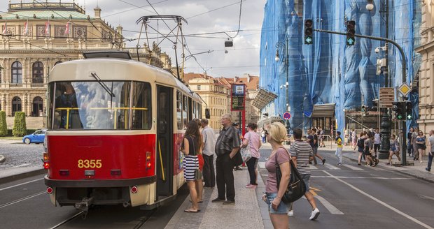 Kvůli vedru se poškodily tramvajové koleje v Nuslích. (ilustrační foto)