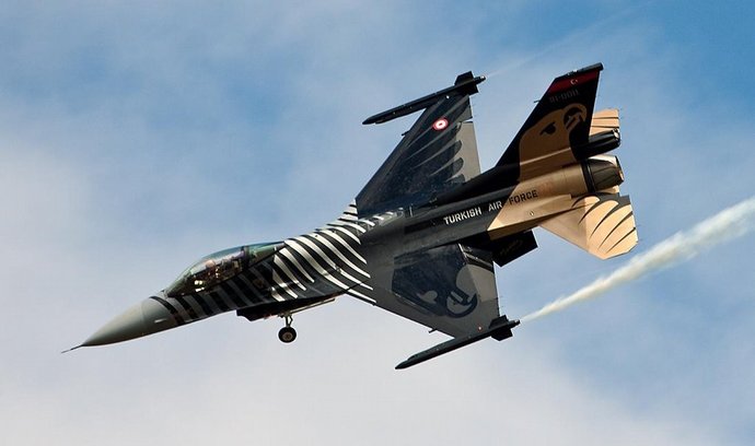 Letoun F-16 turecké armády