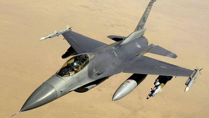 Letoun F-16