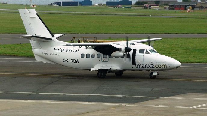 Letoun L-410 firmy Van Air v barvách Manx2 (nynější Citywing).